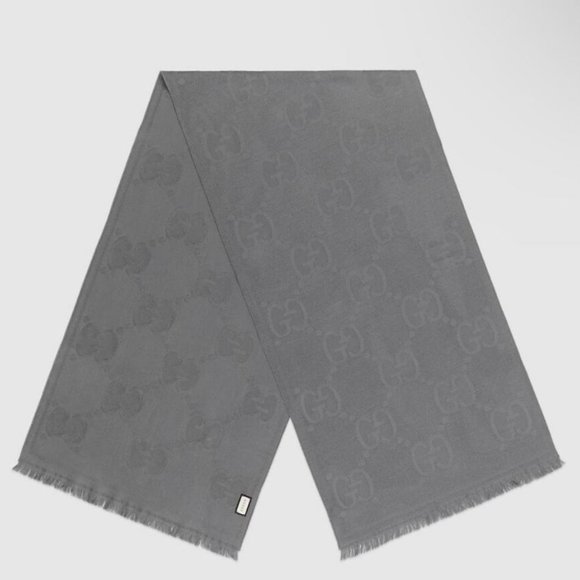 Gucci Men's Scarf Jacquard Logo Monogran GG Fringe Edges Gray 45x195cm DM - Picture 1 of 8